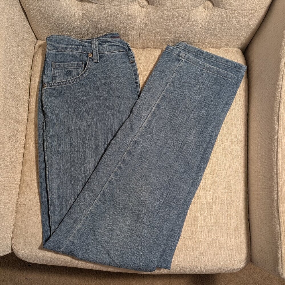 Women's Gloria Vanderbilt "Amanda" Jeans Size 6